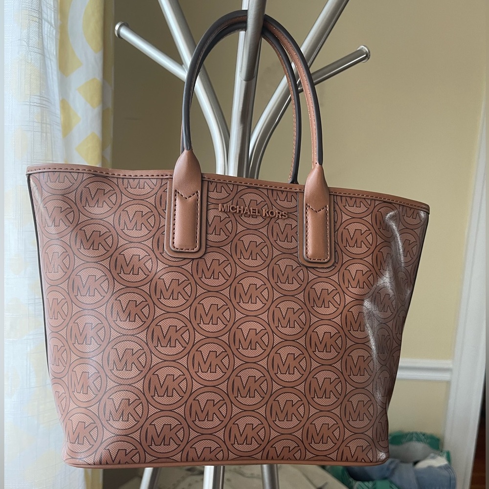 Michael Kors Tote
